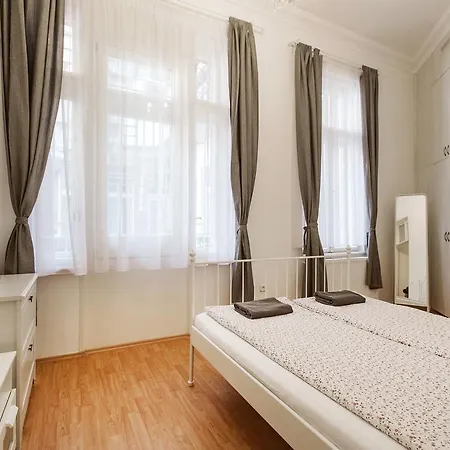 Szabadság Tér Appartamento Budapest