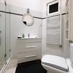 Szabadsag Ter Διαμέρισμα *