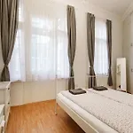 Szabadsag Ter Lägenhet Budapest