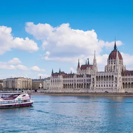 Apartament Szabadsag Ter Budapesta