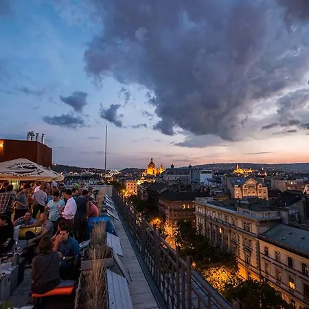 Szabadsag Ter * Budapesta