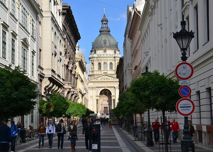 Szabadsag Ter Daire Budapeşte