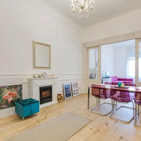 아파트 Szabadsag Ter