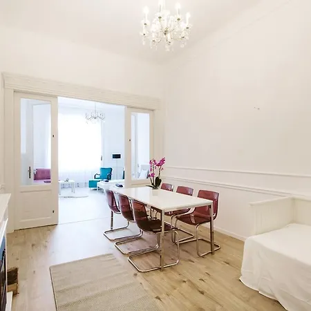 아파트 Szabadsag Ter